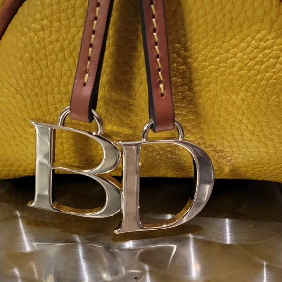 Dooney Bourke Mustard Satchel - Picture 3 of 5
